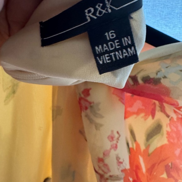 R&K Women’s Yellow Floral Spring/ Summer Elegant Dress Size 16 Fast Shipping - Picture 8 of 13